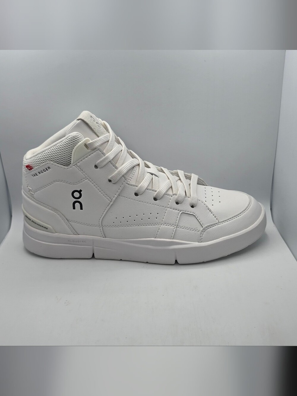 On Running Cloud Roger Mid-Top Sneaker in White - Men
